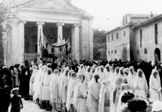 Processione dei primi anni del novecento, dalla Madonna del Carmine