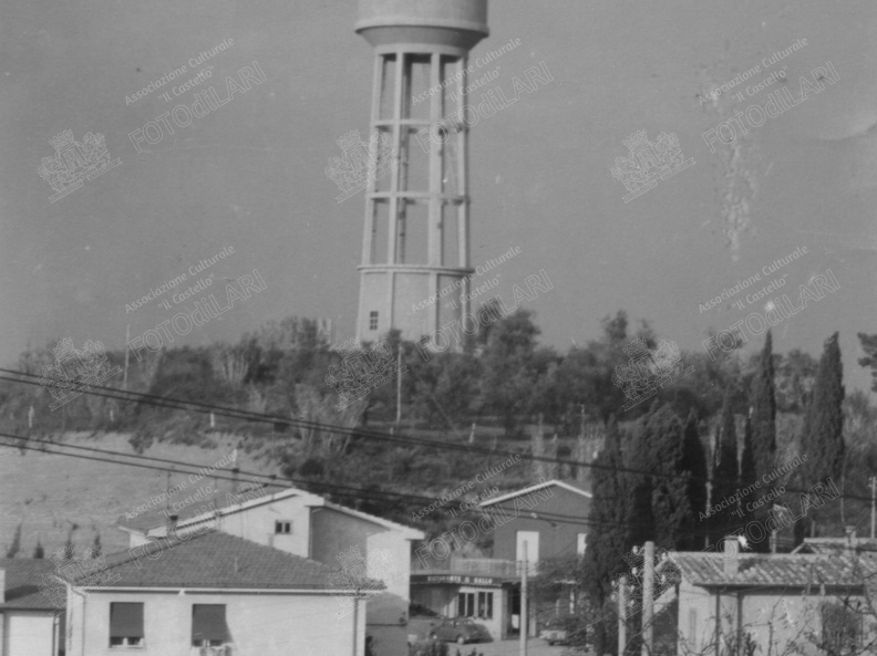 Il nuovo deposito dell'acqua a Lari