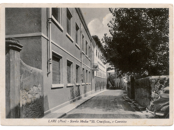 Lari (Pisa) - Scuola Media "SS. Crocifisso" e Convitto