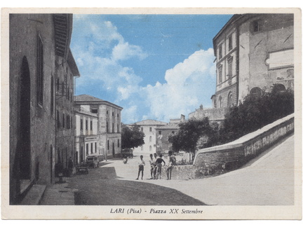 Lari, piazza XX Settembre